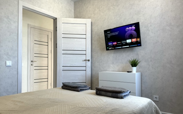 Квартира Рядом с Метро и Видом на Закат