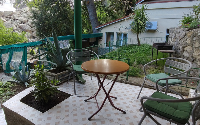 V Parke Guest house