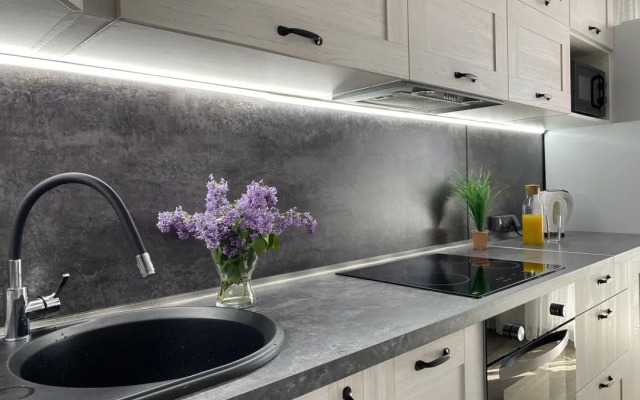 Podelam na Kislova 27 Flat