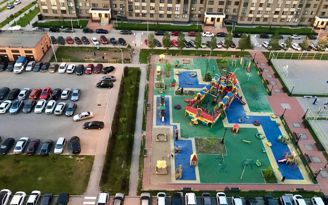 Studiya Ryadom S Akademiey Tennisa I Ds Flat
