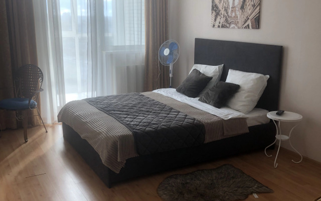 Квартира на  Эпроновской 1