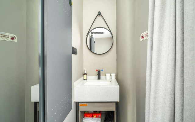 Orient Rose International Boutique Hotel