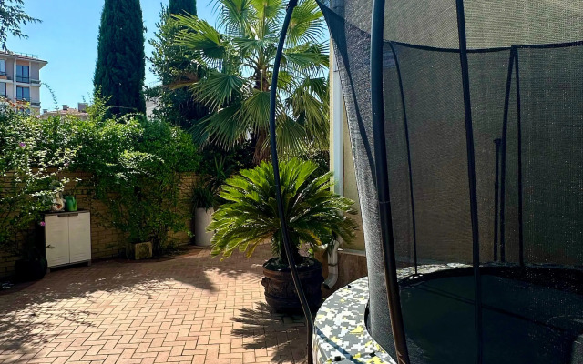 Меблированные комнаты Олива