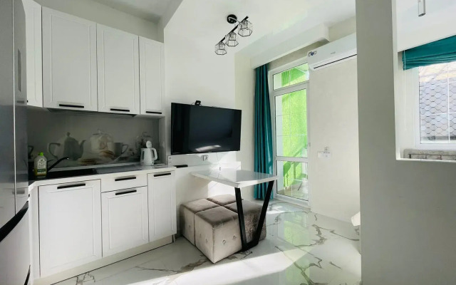 White Apartment by the Sea Flat