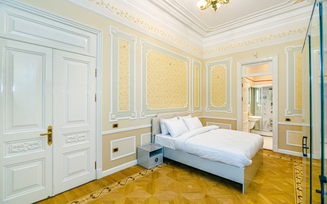 Luxury 7 Bedroom in Nizami Street Apartments