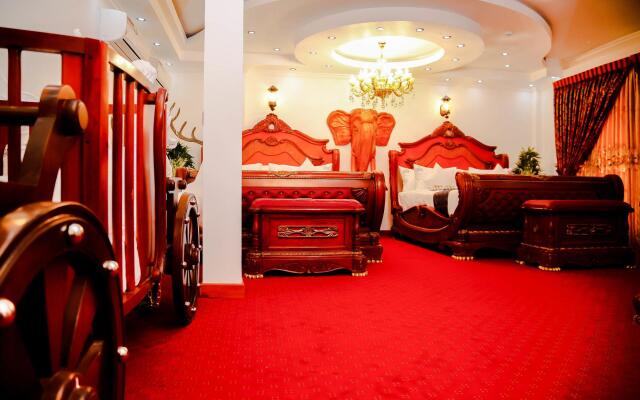 White House Hotel