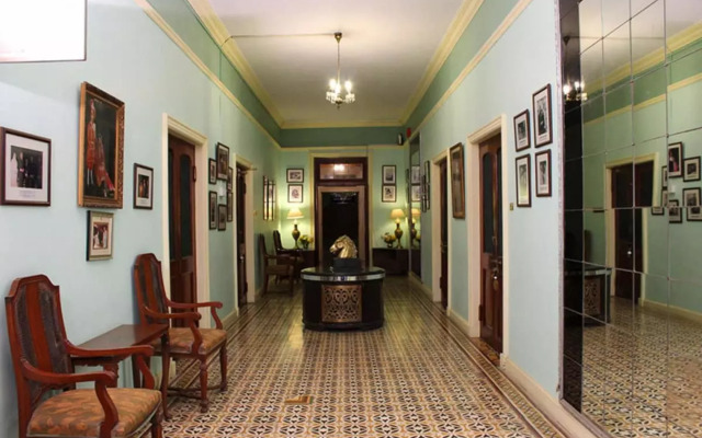 Отель WelcomHeritage Taragarh Palace