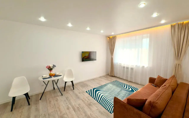 Uyutnaya Kvartira na Auelbekova 120 Flat