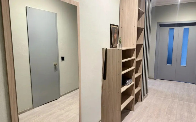 AppartDeLuxe na Ulitse 78-y Dobrovolcheskoy Brigady 34 Flat