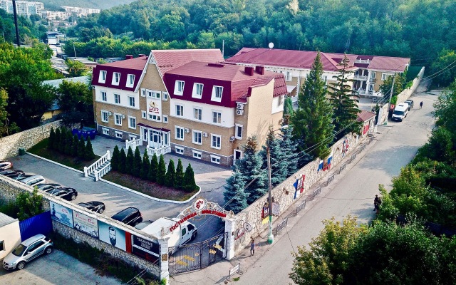 Moya Glinka Hotel