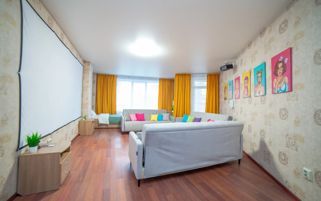 Апартаменты Радищева 33 Трехкомнатная Вторая