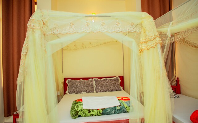 Kilimanjaro White House Hotel