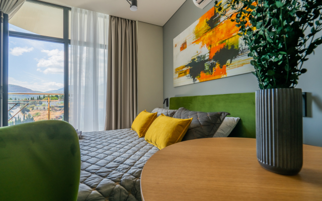 LS-Green S Bokovym Vidom Na More Apartments