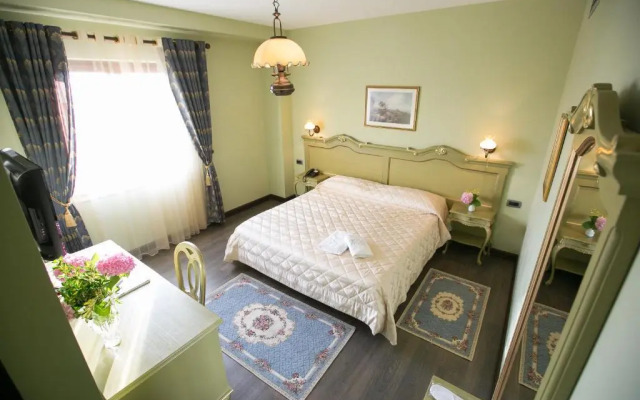 Victoria Hotel