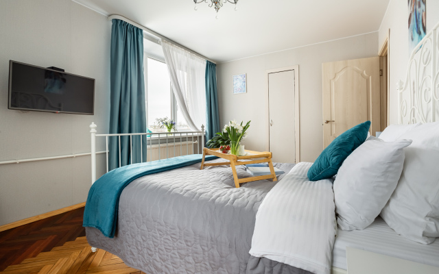 Квартира Двухкомнатная В Гостях у Петербурженки