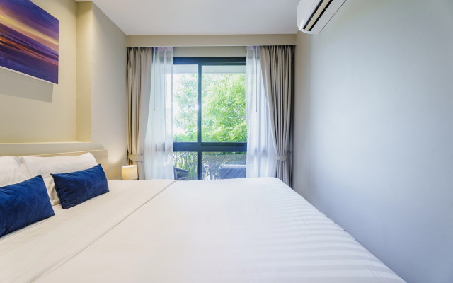 Diamond 2Br  Deluxe Poolside Condo Apartments
