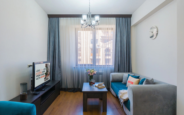 KeyGo #0099, 1 Bedroom, Balcony, Near National Gallery Apartments
