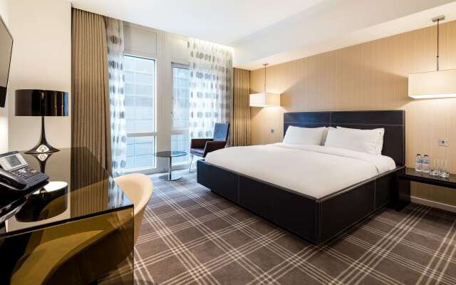 Radisson Blu  New Providence Wharf Hotel, London