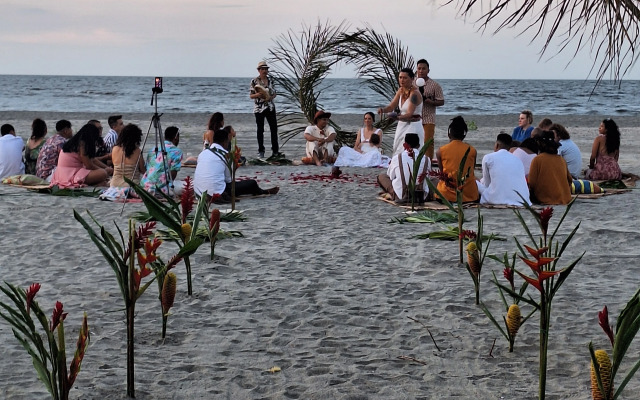 Ночлег и завтрак (B&B) Chevere Beach Hotel Frente Al Mar