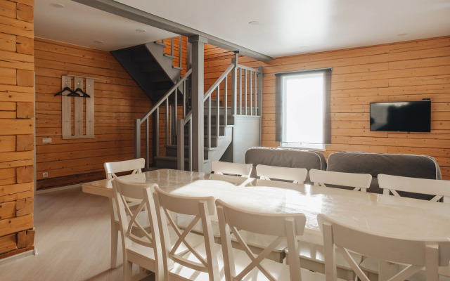 Частный дом на улице Кедровая 27