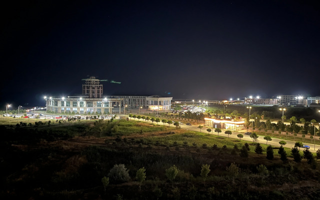 Квартира с Шикарным Видом на Море и Аллею