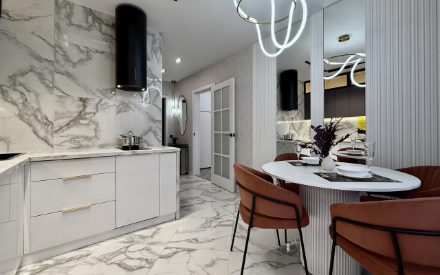 Квартира на Хусаиновых 8