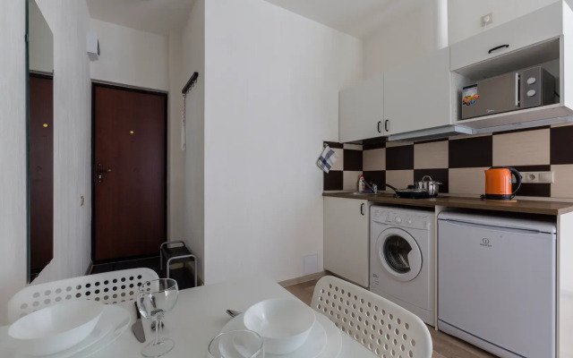 Studiya s balkonom Bombflat na Grivtsova Apartments