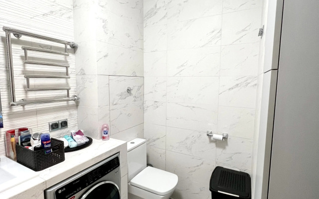 Dvukhkomnatnaya v Tsentre Minska na Sutki/nedeli/mesyatsy 2 Lodzhii Flat