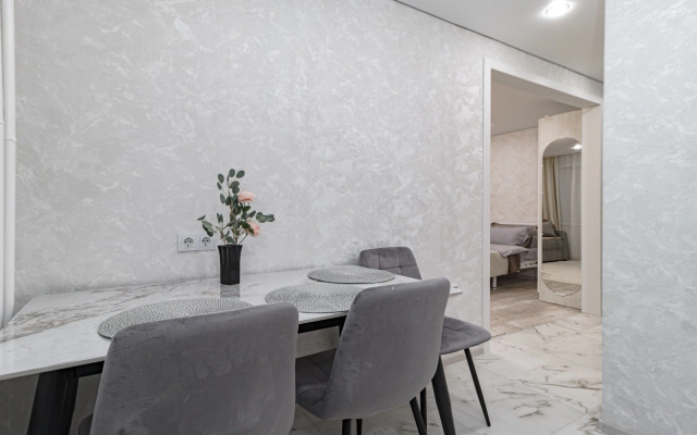 Апартаменты С новым ремонтом в центре