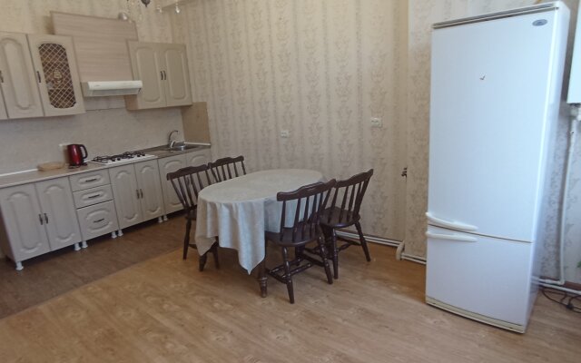 Апартаменты квартира Гаджиева 73