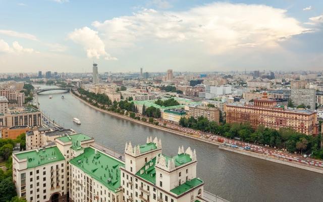 Apartments Roskoshnye S Dzhakuzi I Vidom Na Reku