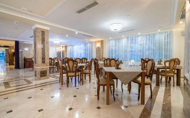 Grace El Paraiso Hotel