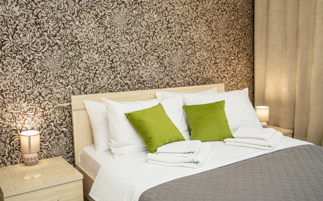 Квартира рядом с теннисным кортом и парком Сибирь House