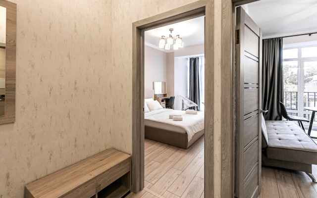 Апартаменты Жасмин от Ирины Савельевой - С лаундж-зоной и балконом- В курортной зоне- У входа в верхний Национальный парк