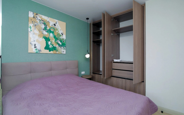 Yevrodvukhkomnatnaya S Sovremennym Remontom Flat