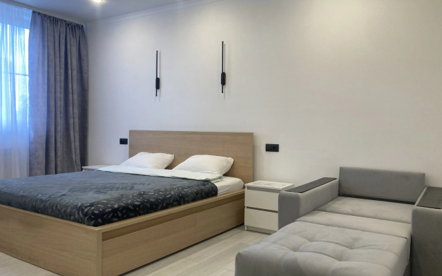 Beliy Sokol Flat