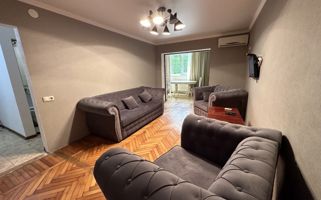 V Tsentre Gagry Apartments
