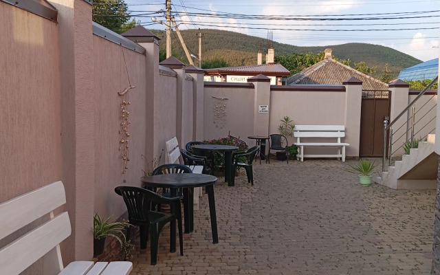 Nika Guest house