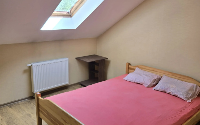 Na Zarechnoy 4  Private house