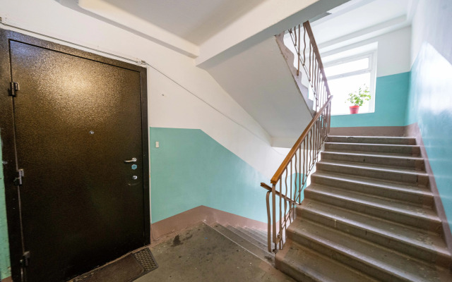 na Sinel'nikova 1 Flat