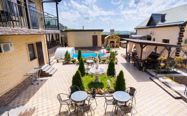 Let Hotel Guest House