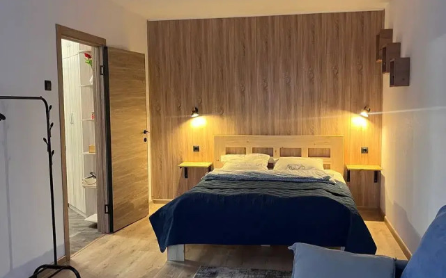 Na Narodnoy 4 Flat