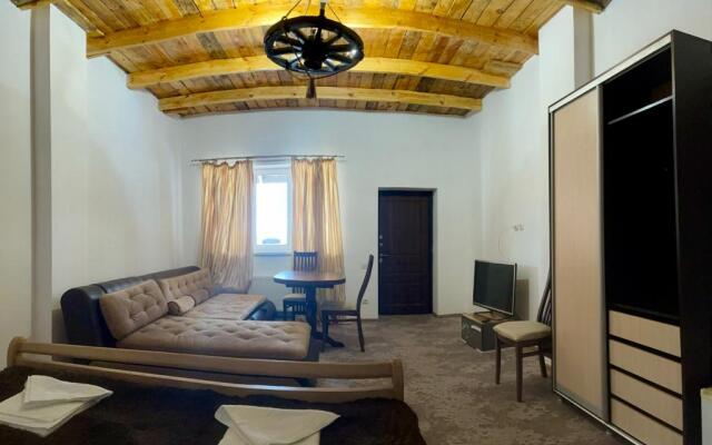 Vershina Hotel