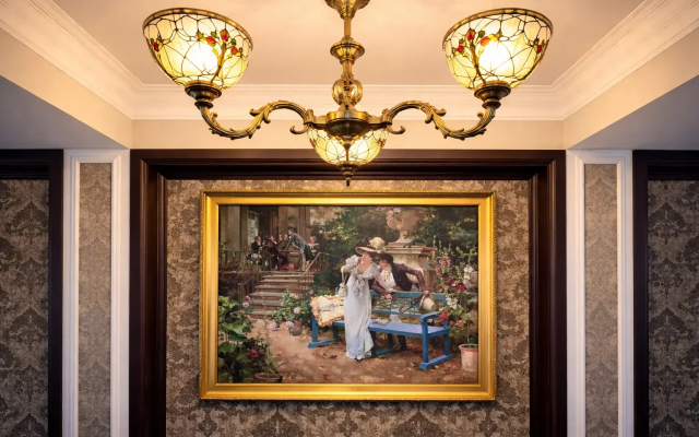 Отель Royal Renaissance
