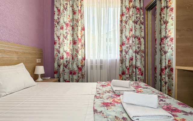 Nika Guest house