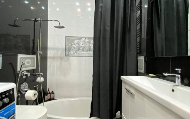 Dizaynerskaya V Tsentre Yaroslavlya Flat