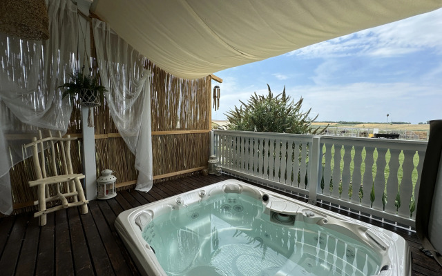 5 Chirpici Hotel