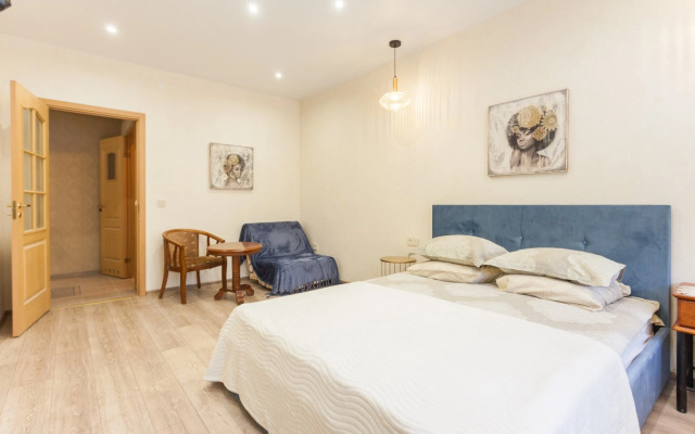 Квартира однокомнатная квартира на улице Лейтенанта Яналова 5А