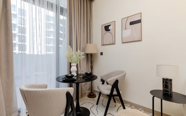 Modern Studio In Azizi Riviera Apartments