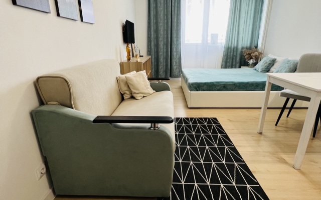 Studiya 15 Etazh Flat